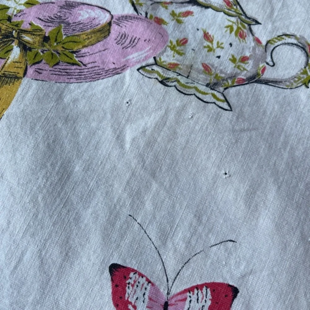 Vintage 60s Alice in Wonderland bedspread twin